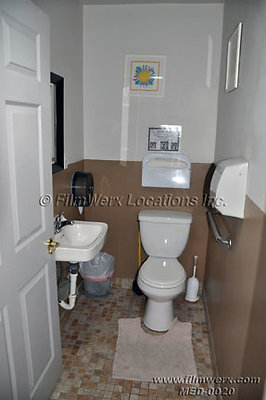 med-0020 house 1 bathroom 2 17