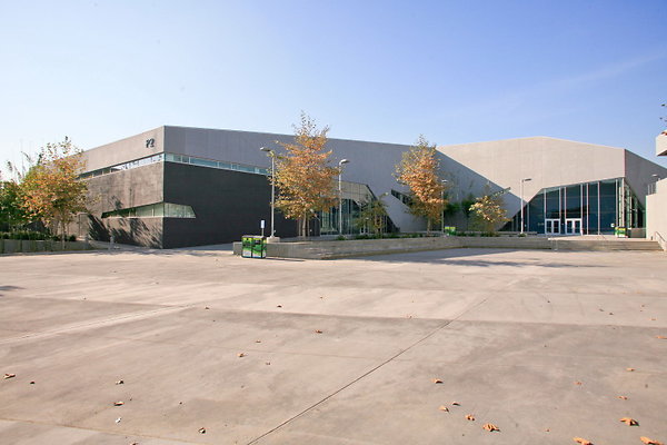 P2 Bld Front Ext 0201 3 1