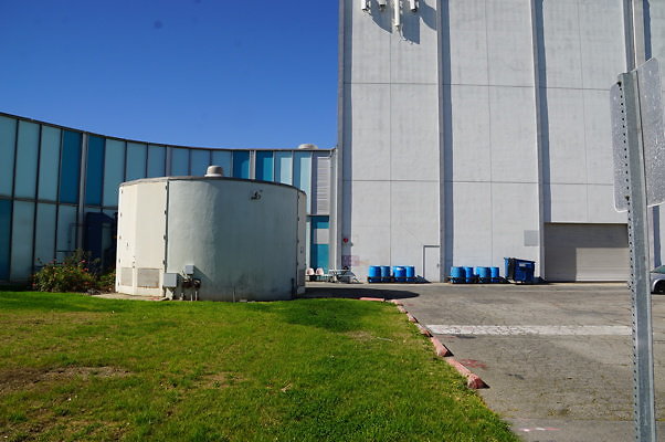 Cerritos.Music.Bld.Rear.03