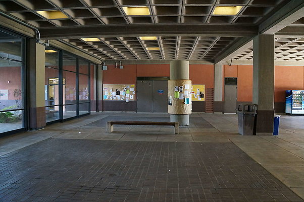 Coc.Central Commons.Interior