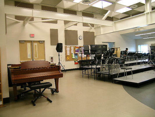 College Of The Canyons.Music RM.MD 202