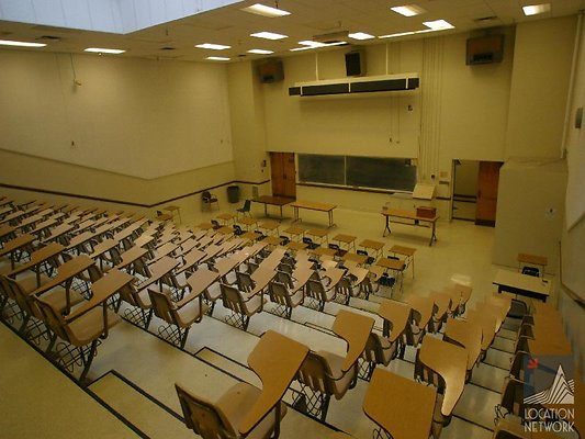 LA.CC.Tiered.Hall.Holmes.620