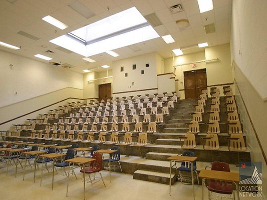 LA.CC.Tiered.Hall.Holmes.612