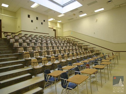 LA.CC.Tiered.Hall.Holmes.623