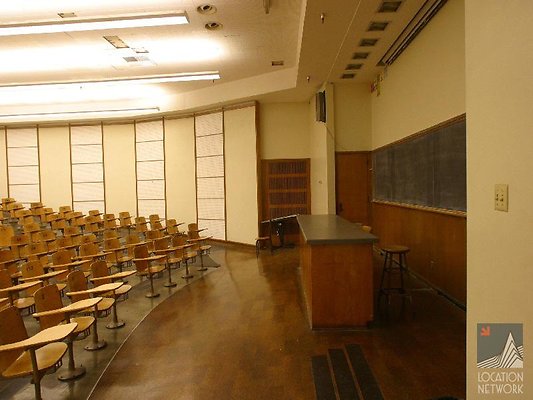 LA.CC.Tiered.Hall.H10110