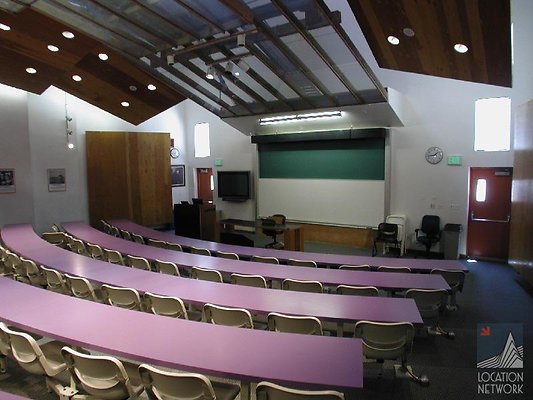 Loyola.Law.Tiered.Hall24