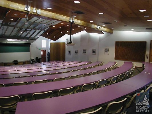 Loyola.Law.Tiered.Hall08