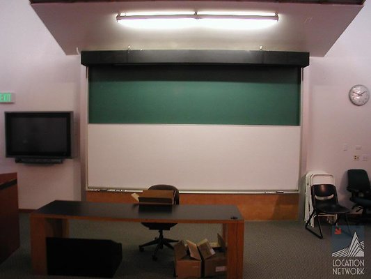 Loyola.Law.Tiered.Hall01