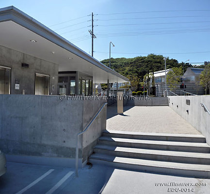 edu-0014 parking lot elevators 2 80