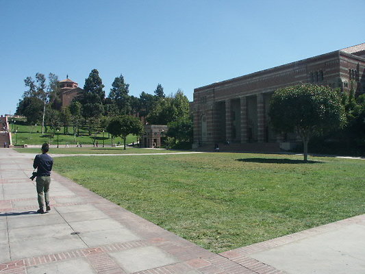 UCLA&gt;Wilson.Plaza.25