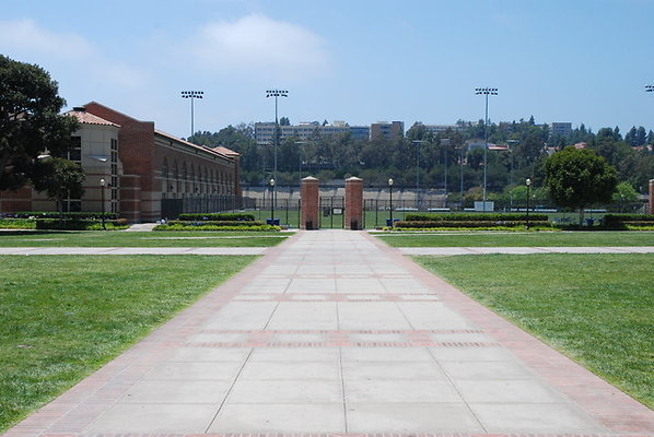 UCLA&gt;Wilson.Plaza.41