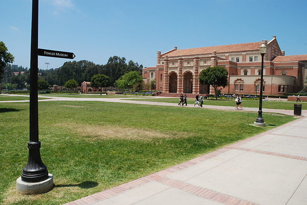 UCLA>Wilson.Plaza.38 UCLA>Wilson.Plaza.38
