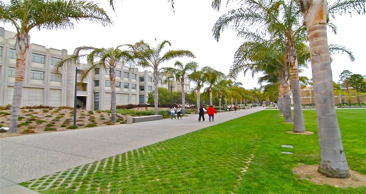 LMU.Ext.Atrium09