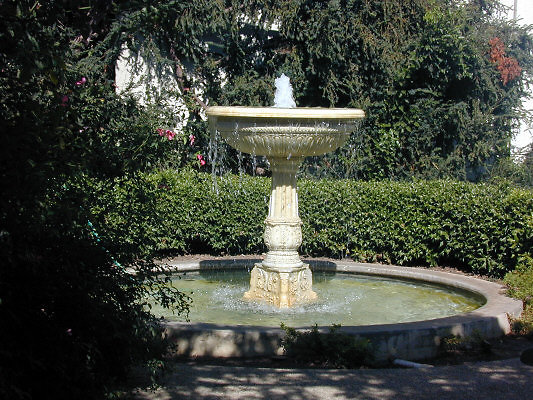 Fountains.Sculptures.H0508-0019-100