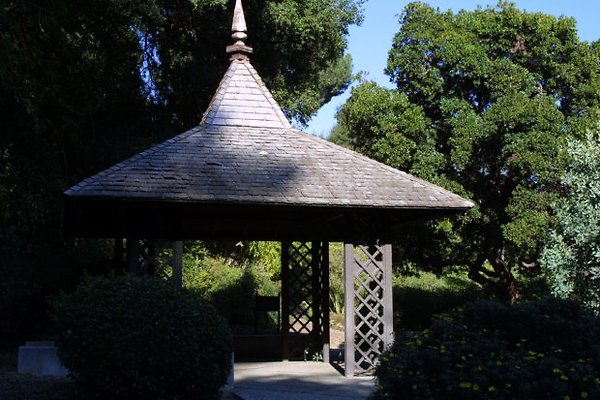 Gazebos.Trelliese.0510 8231-100