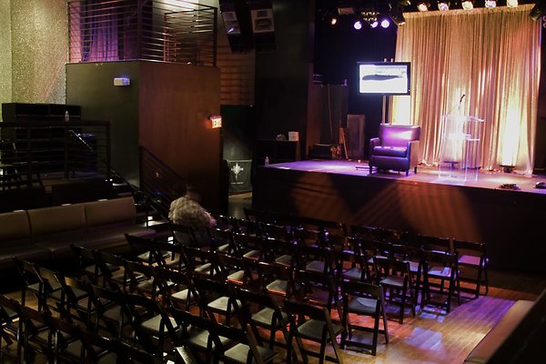 PlayHouse.Bar.Info.027