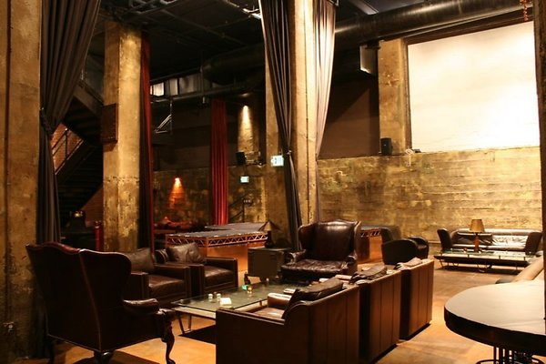Edison Bar.012