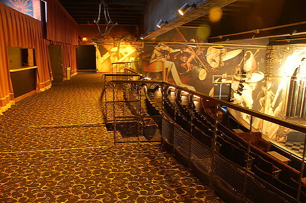 The Fonda Theater.Night Club.Bar71