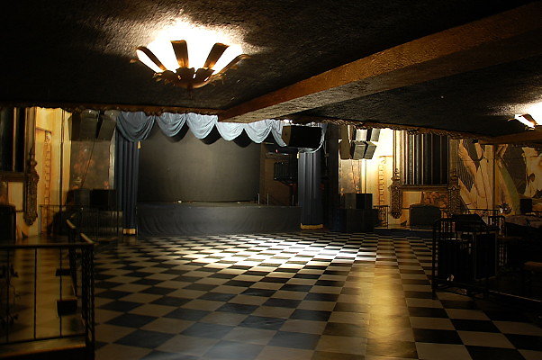 The Fonda Theater.Night Club.Bar38