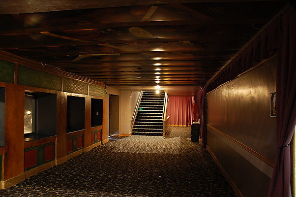 The Fonda Theater.Night Club.Bar59