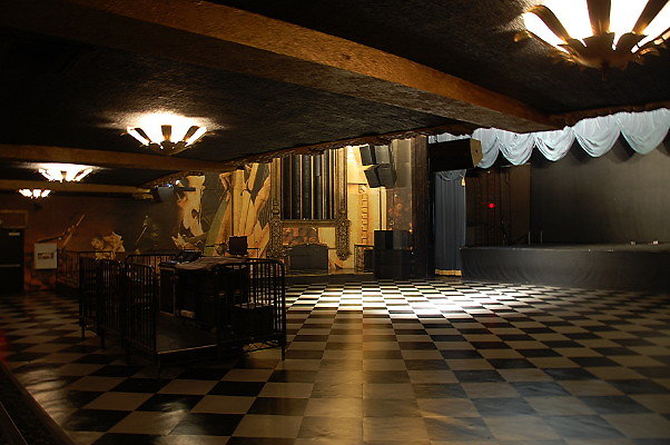 The Fonda Theater.Night Club.Bar34