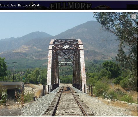 Grand.Ave.Train.West.Bridge.001