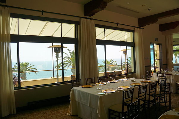 Restaurants.Water View