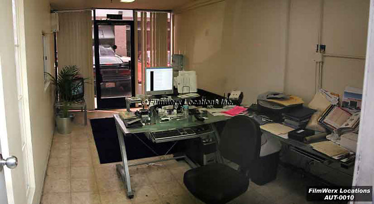 aut-0010 office 05