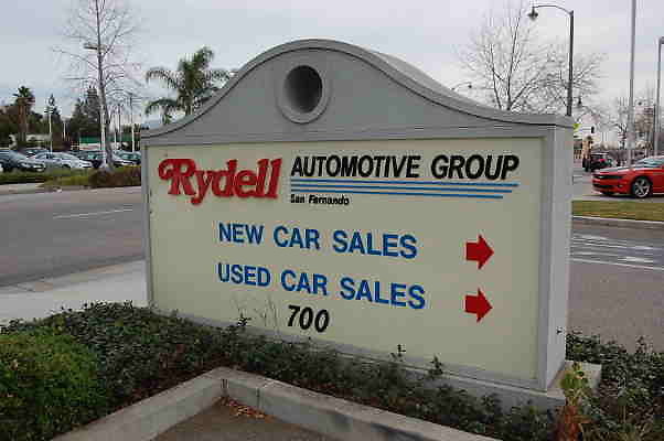 Rydell Autos.Garages.San Fernando