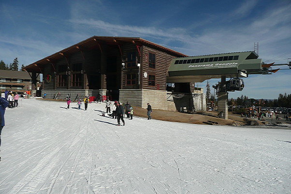 Mammoth Mtn. Lodge Ext. Pixx06