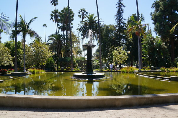 Fountain.Will.Rogers.Park.BH20