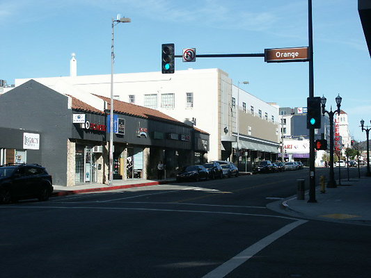 Orange St at Wilson Av Glendale