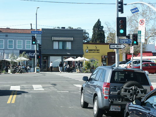 Madera Ave at Glendale Bl  LA