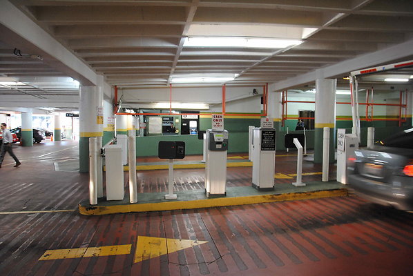 Un.Val.757.So.Flo.Int.23