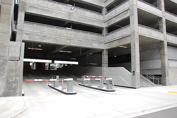 Playa.Parking Structure.12181.So.Campus17
