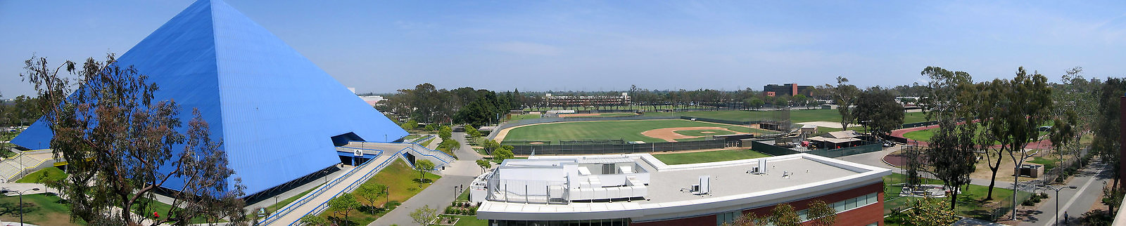 Csulb10-pano