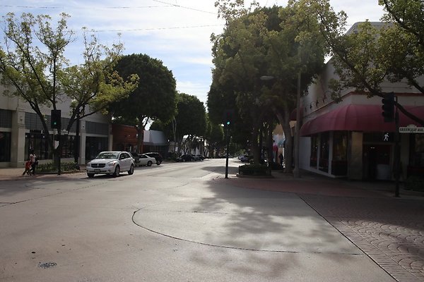 128.Streets.Whittier.Downtown