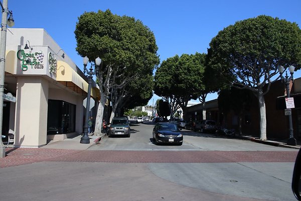 81.Streets.Whittier.Downtown