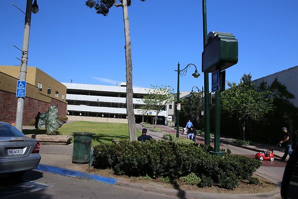 85.Streets.Whittier.Downtown