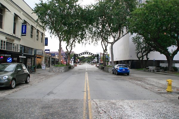 35.W2ndSt 01.Pomona