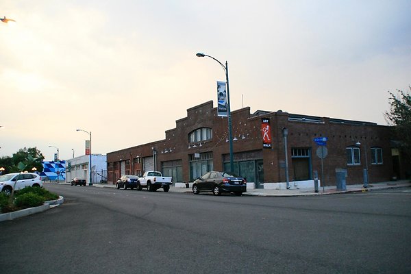 47.W2ndSt 14.Pomona