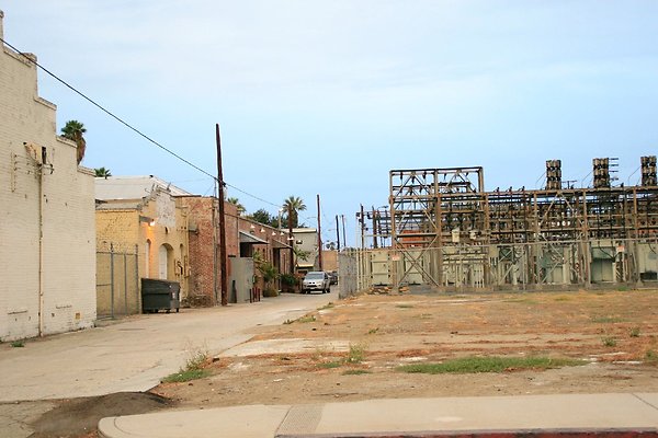48.W2ndSt 15.Pomona
