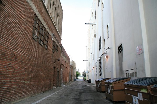 19.E.2ndSt 18.Pomona
