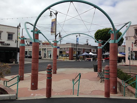 Strts-6th-Mesa-Corner Plaza-004