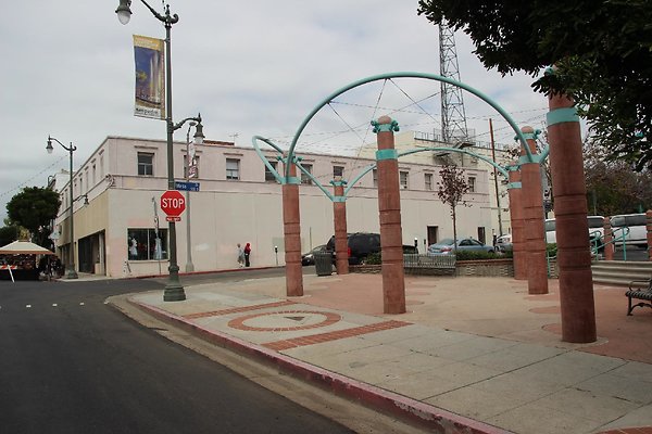 Steet.6th.Mesa-Corner.Plaza.SanPedro
