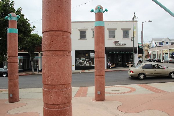 Strts-6th-Mesa-Corner Plaza-009