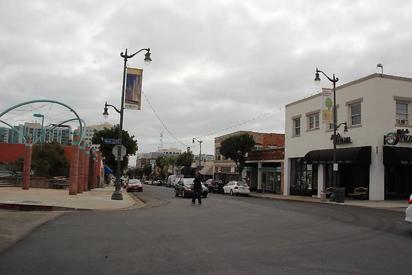 Strts-6th-Mesa-Corner Plaza-016