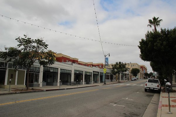 Streets-7th &amp; Center sanp-052