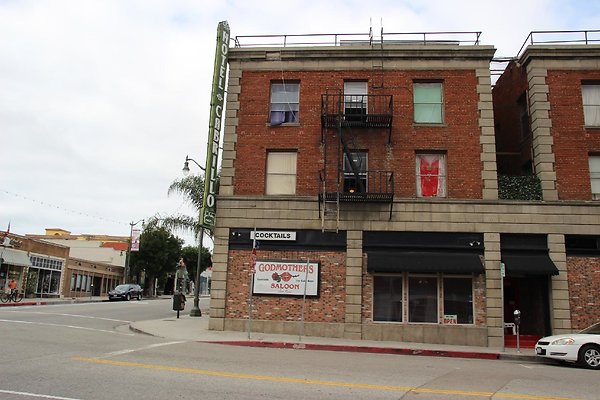 Streets-7th &amp; Center sanp-013