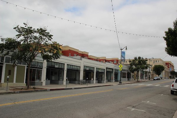 Streets-7th &amp; Center sanp-053